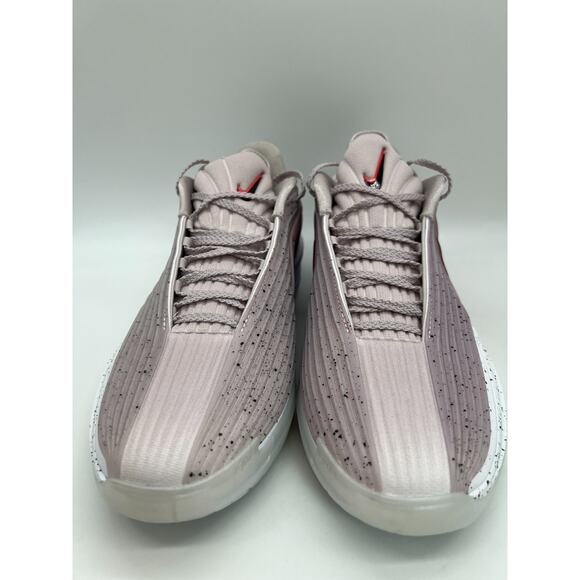 Athletic_Shoes